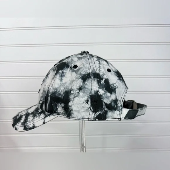Adidas women’s black & white tie dye graphic baseball hat. One size fits most. - Picture 3 of 6